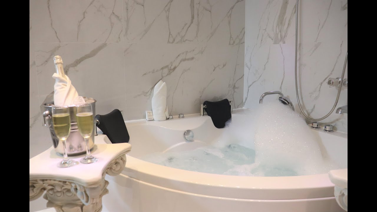 Uso del jacuzzi hidromasaje - Inkari Suites Hotel