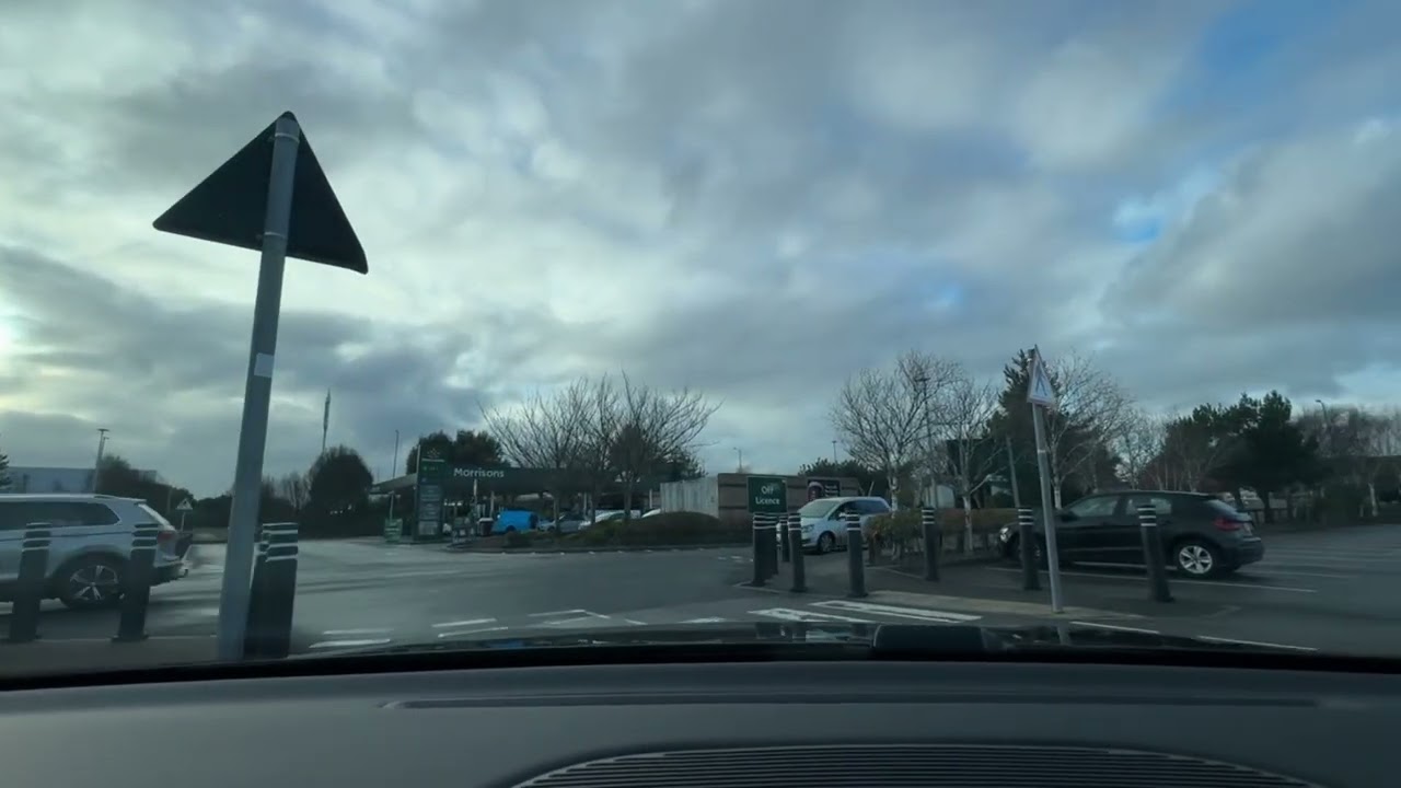 To the shops (on a Sunday)
