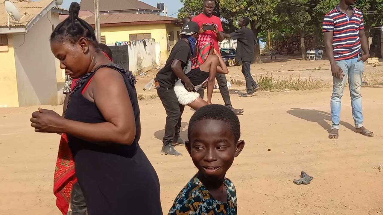 odo nson soloku special dancing with brass band it's a great entertainment @WONDERSPIOUSTVTREND