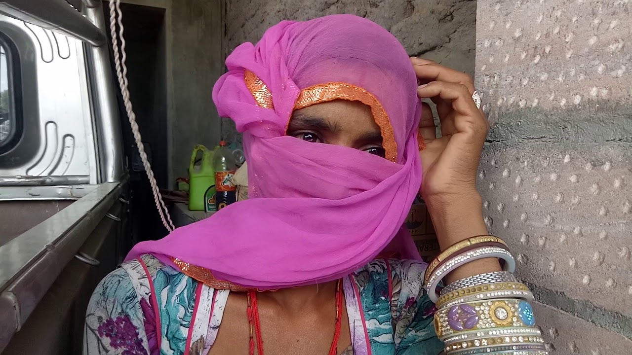 गिड़ा से बाड़मेर पहूंची महिला।।।