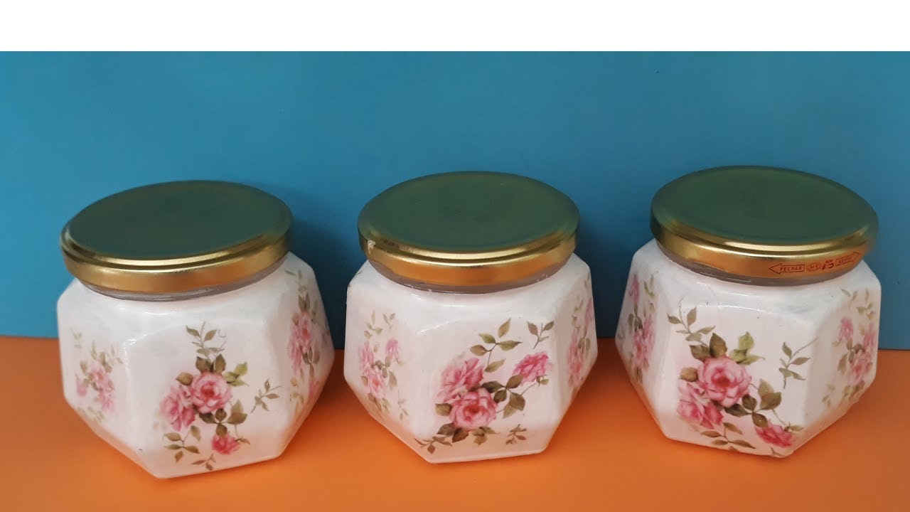 LEMBRANCINHA. PORTA CONDIMENTO  COM POTES DE GELEIA. EFEITO PORCELANA.
