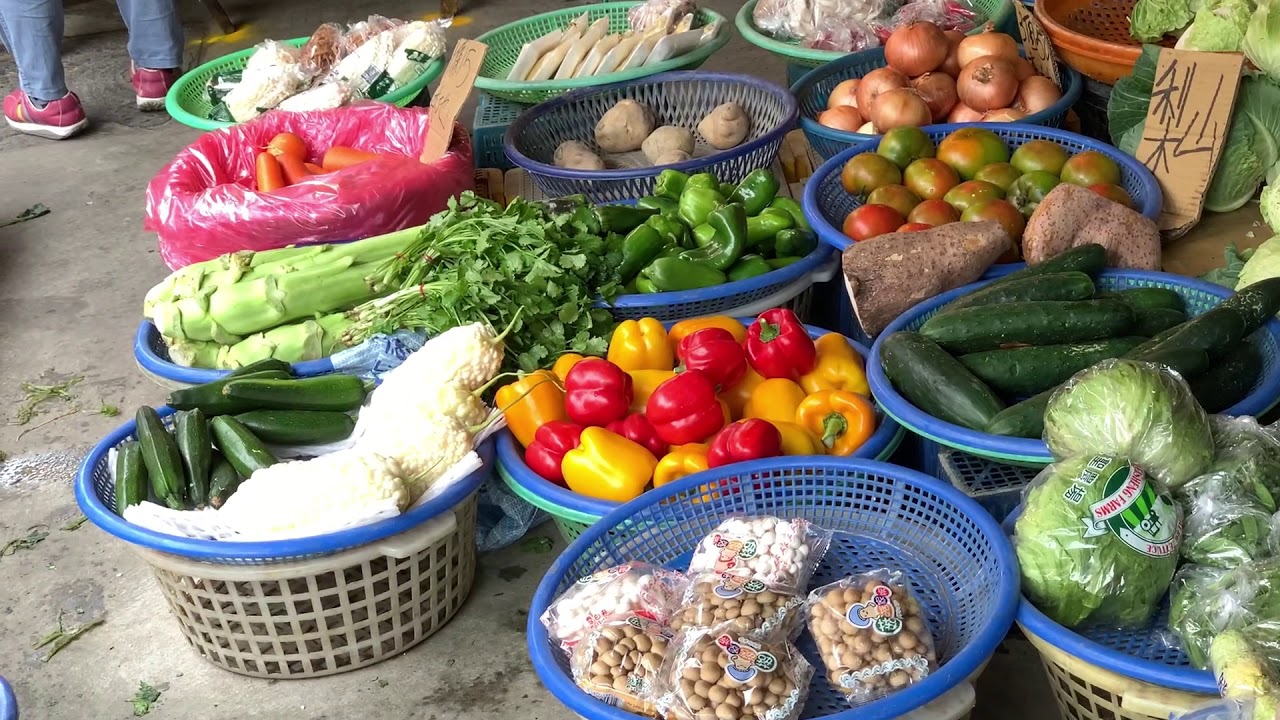 TAIWAN TRADITIONAL MARKET 台灣傳統菜市場