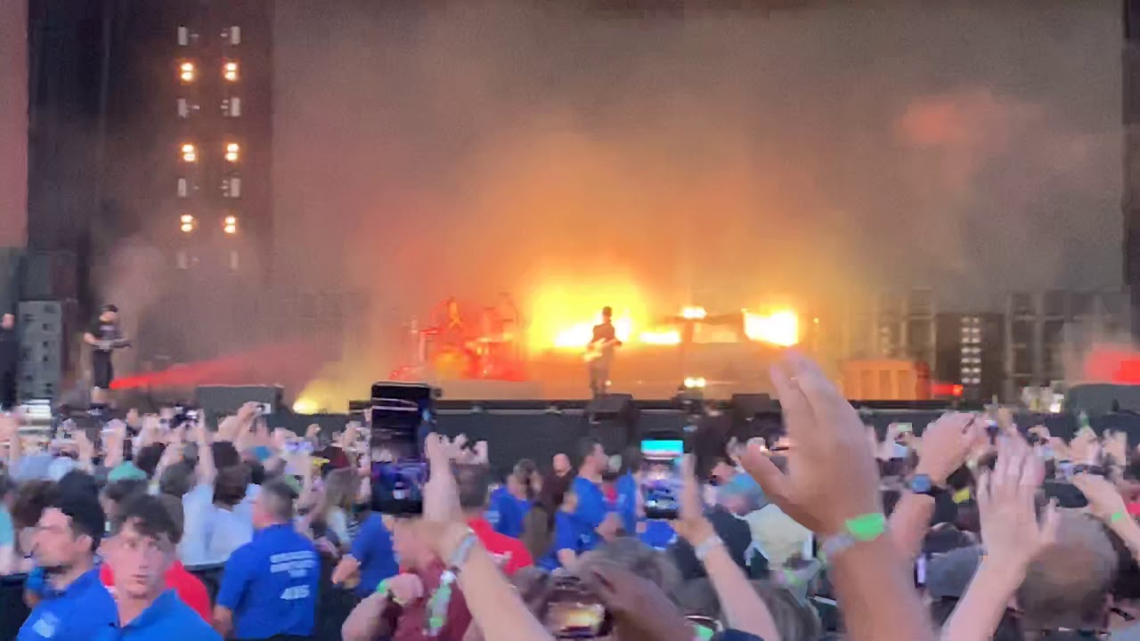 Twenty One Pilots - Jumpsuit (opening) - Reading Festival 2019
