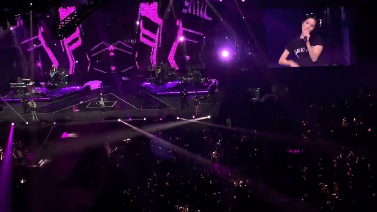 BLACKPINK in Sydney D1 - Boombayah