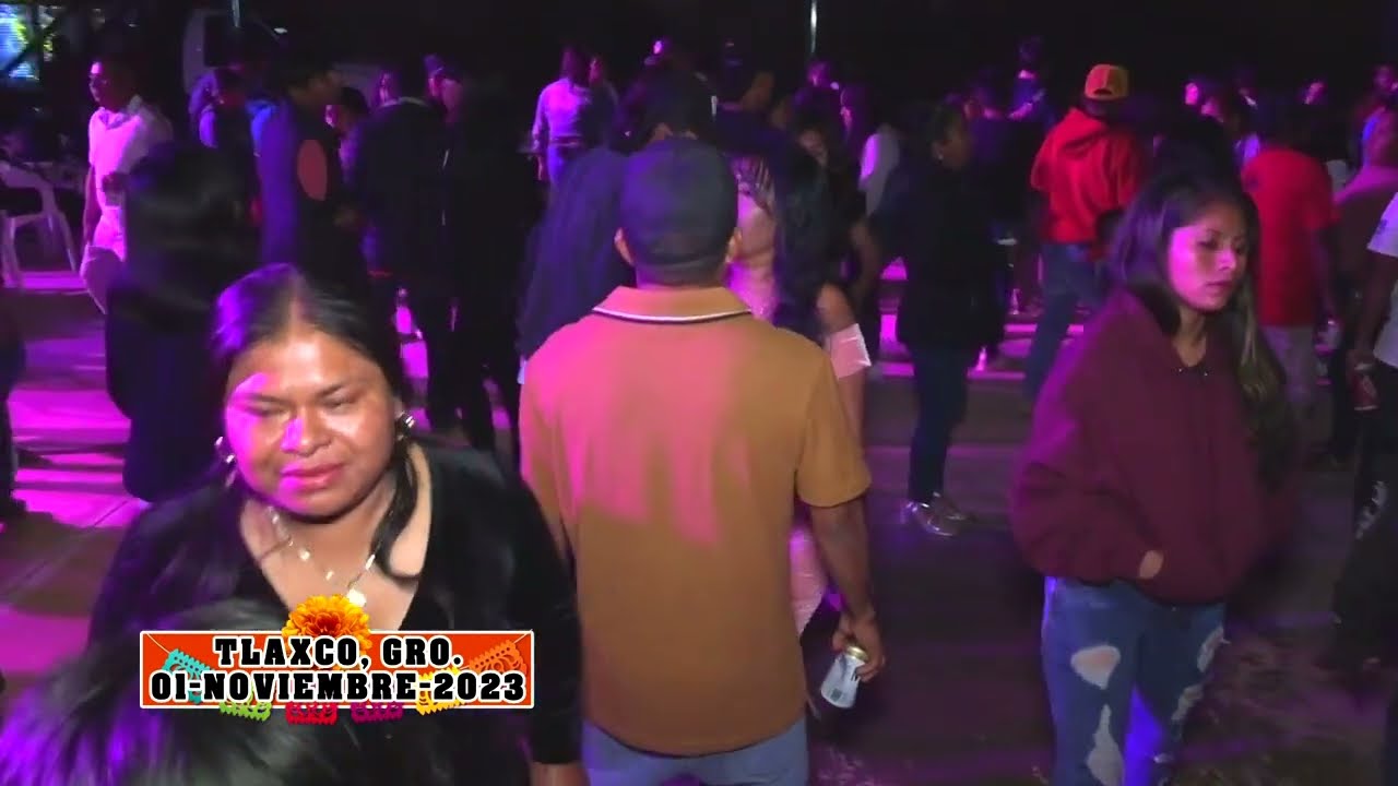 BAILE 3-2 ASI NOMAS TOCA EL COCO Y SUS TECLADOS EN TLAXCO GRO 01 NOVIEMBRE 2023 FIESTA D TODO SANTOS