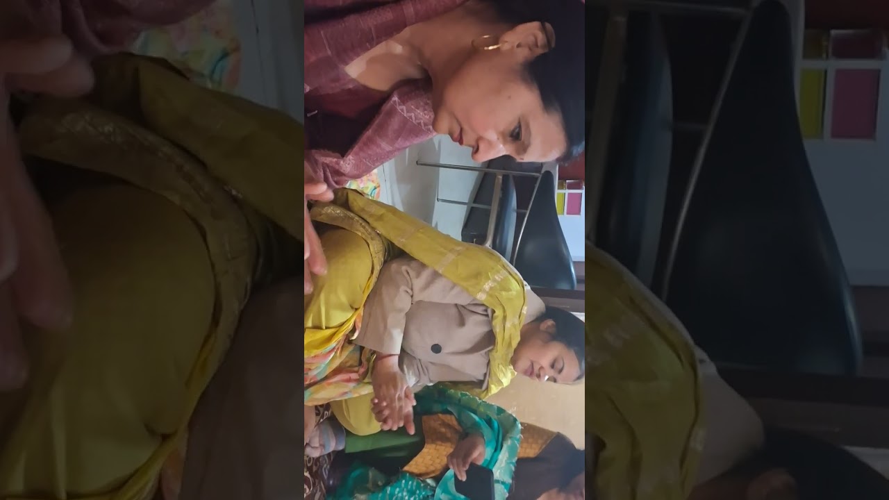 उस  बांसुरी वाले की गोदी में सो जाऊं, मेरा जी करता है श्याम के भजनों में खो जाऊँ 🙏🙏🌺🌺👌👌👍👍🌹🌹💃💃