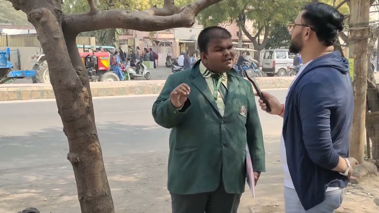 CLASS 12 Physical Education Paper Students Reaction | His Father is a Labour 💪