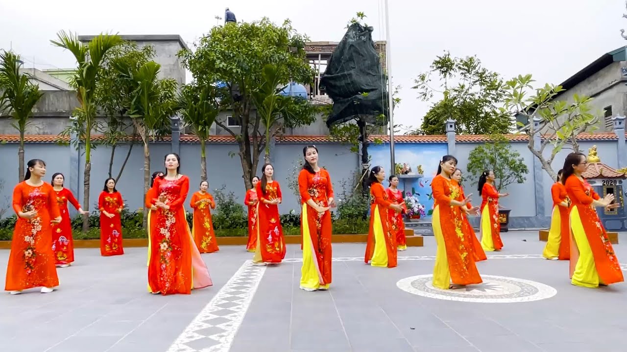 VŨ Điệu Kết Đoàn Tòng Thị phóng, giao lưu biểu tượng đoàn kết toàn dân tộc