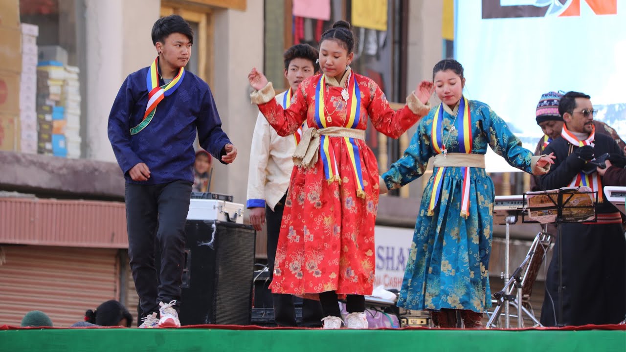 Beautiful dance on ladakhi song hai cho cho lay
