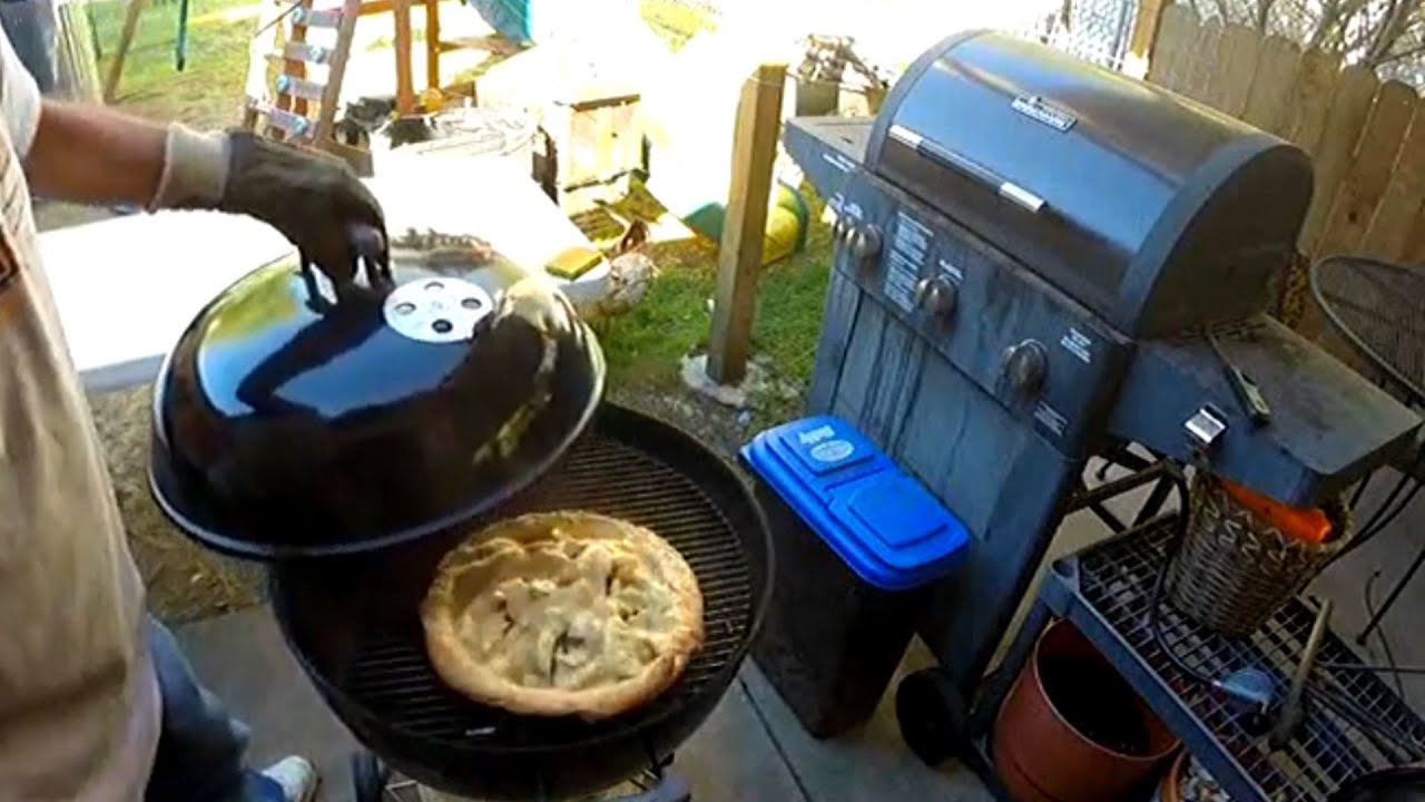 Apple Pie on the Grill #WebberKettle