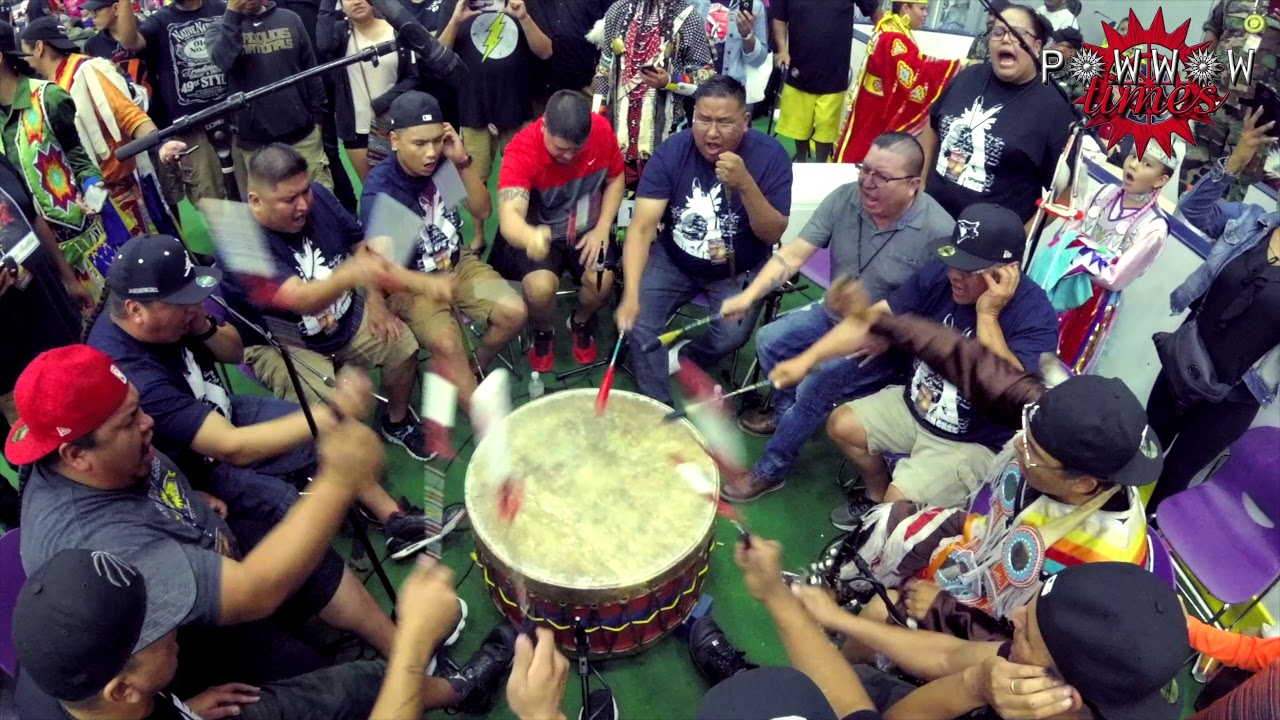 Northern Cree Singers Grass Dance Song @ Shakopee Powwow 2017