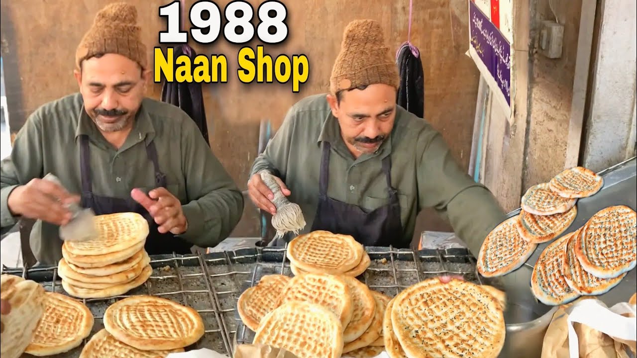 Yadgaar Naan Shop | 40 years of Selling | Rogni Naan | Food Street Gujranwala | Guru nanakpura