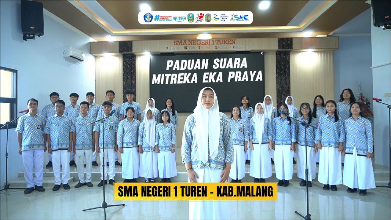 LOMBA PADUAN SUARA MARS JAWA TIMUR_SMAN 1 TUREN