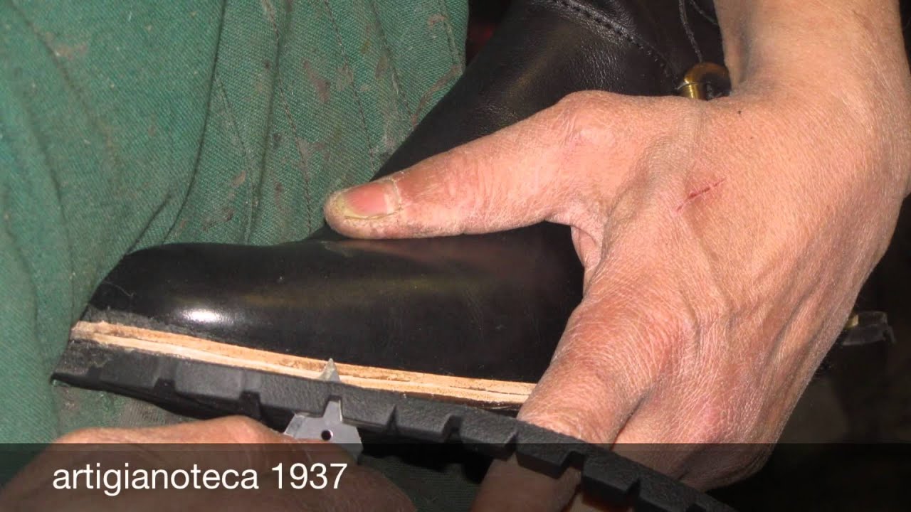 Rifacimento di una suola in CARRO ARMATO VIBRAM