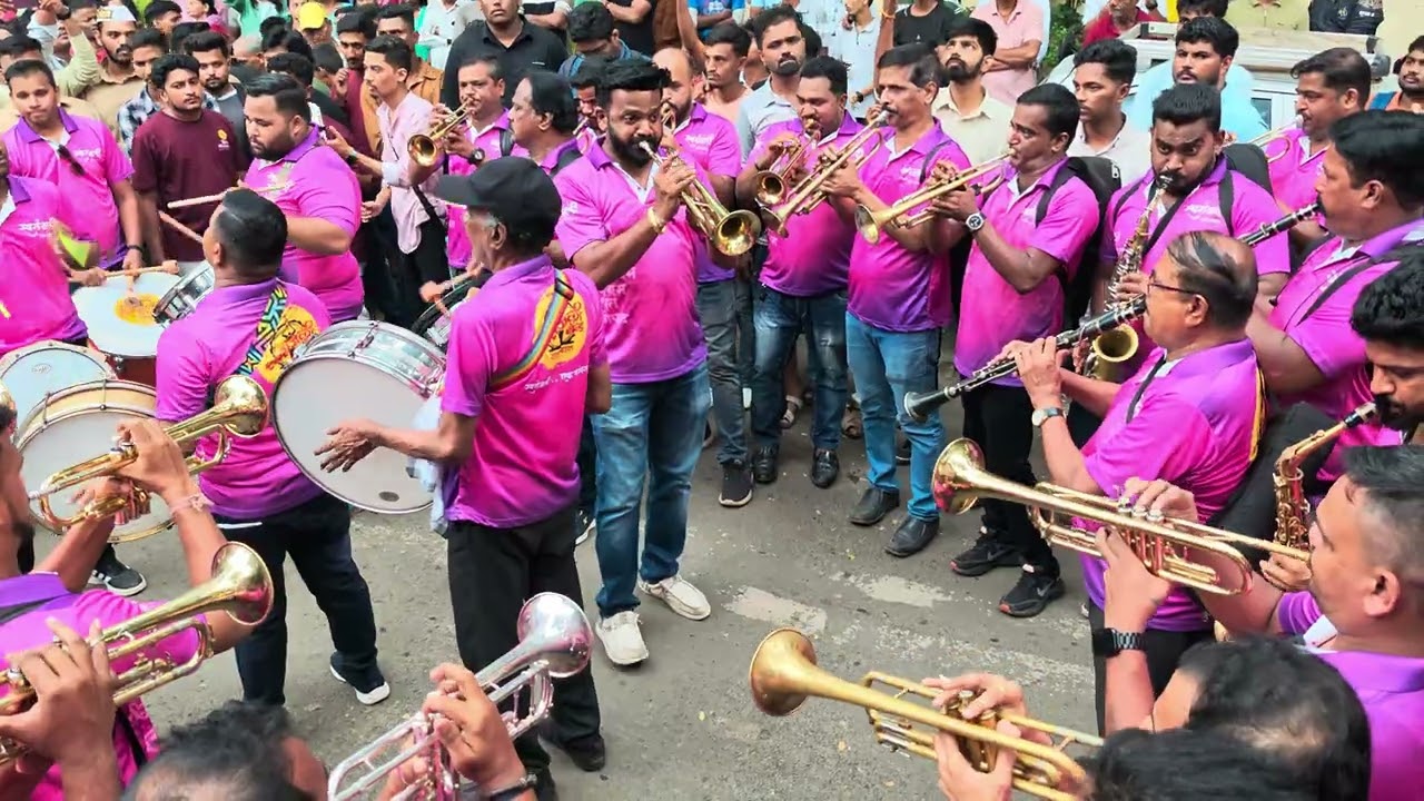 Swaranjali brass band played Vastav Aarti at Jijamata nagar 2025