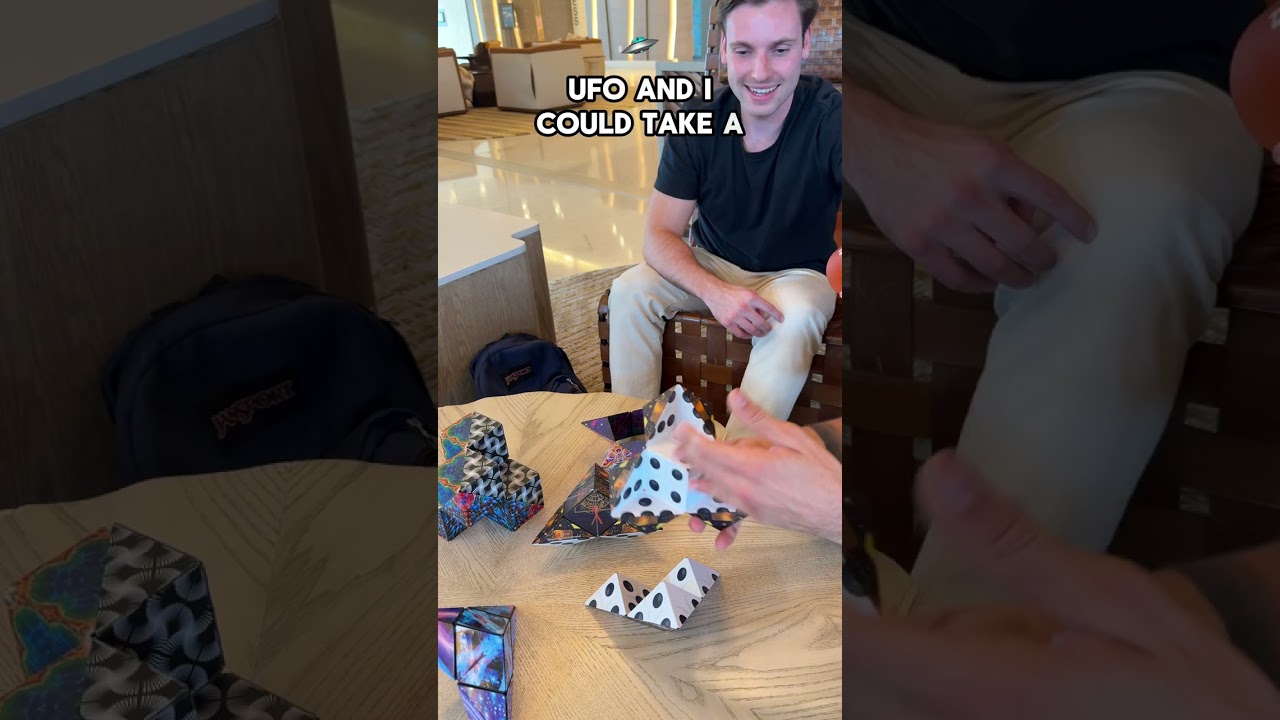 Whats your favorite trick with Shashibo?? Heres 2 of mine, this magnetic transforming shapeshifting
