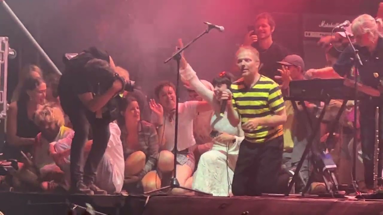 “The Boy with the Arab Strap” - Belle & Sebastian - Cala Mijas Festival - 3 Sept 23