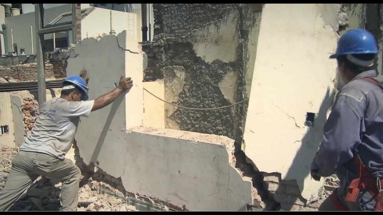 Demolición vivienda de dos pisos 04