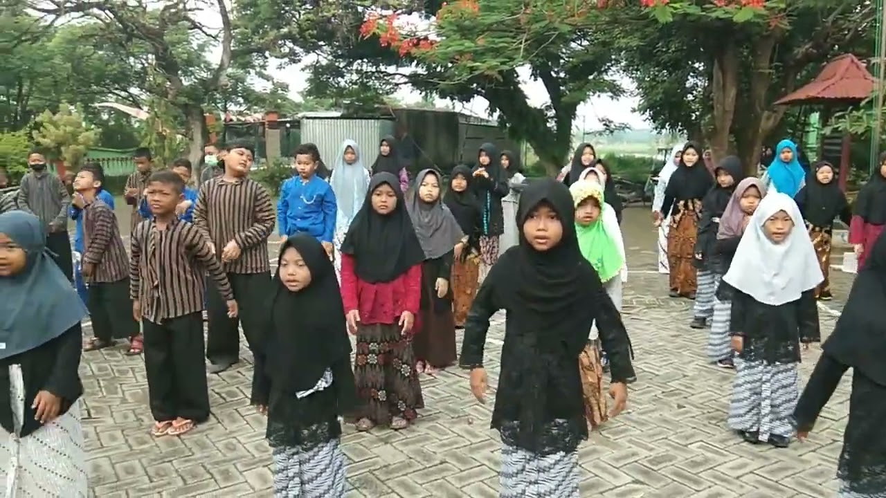 Kegiatan Jum'at Jawa SDN Mayangrejo II Kalitidu