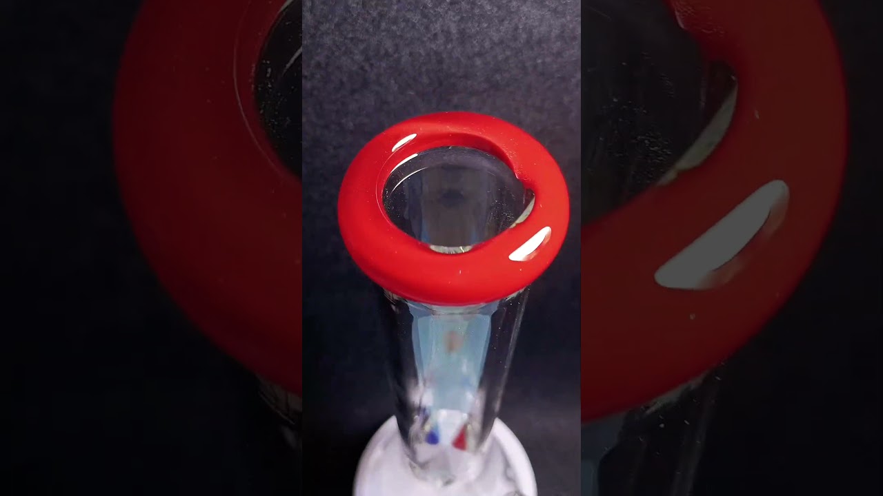 14&Prime; Beaker Bong 7mm Thick with Northstar Red Accents