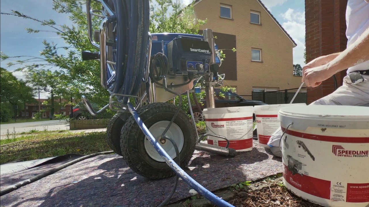 Graco Mark 7 - Spraying an Airless filler