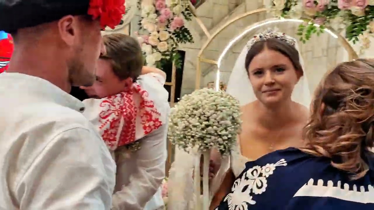 МАNAS TV Кыргызстан Свадьба в русском стиле Ангелина и Евгений..