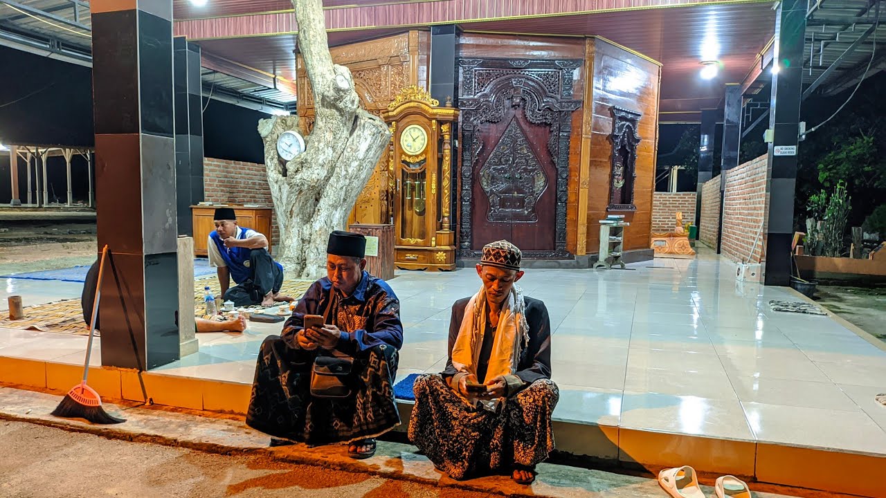 Ziarah Makam Sunan Kalijaga | Jama'ah AL-IKHLAS