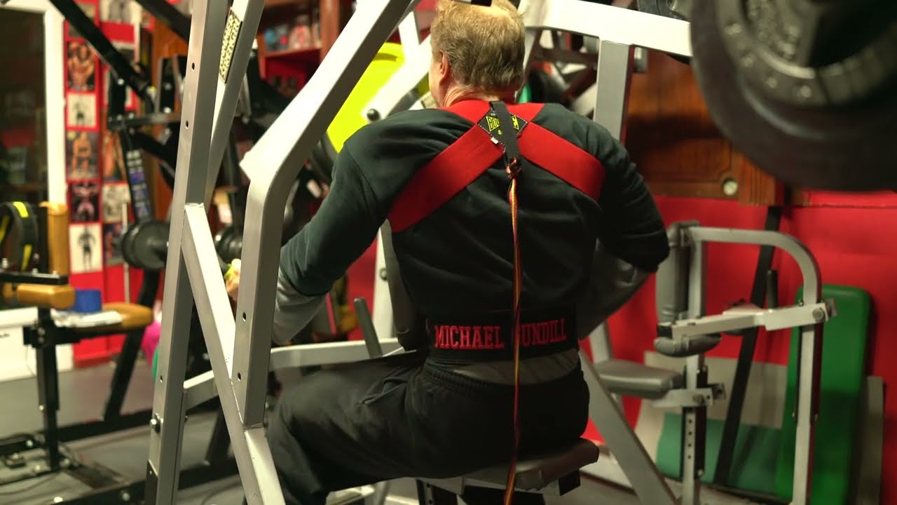 Michael Gundill, 1 arm DY row with Bowtie Posture Support