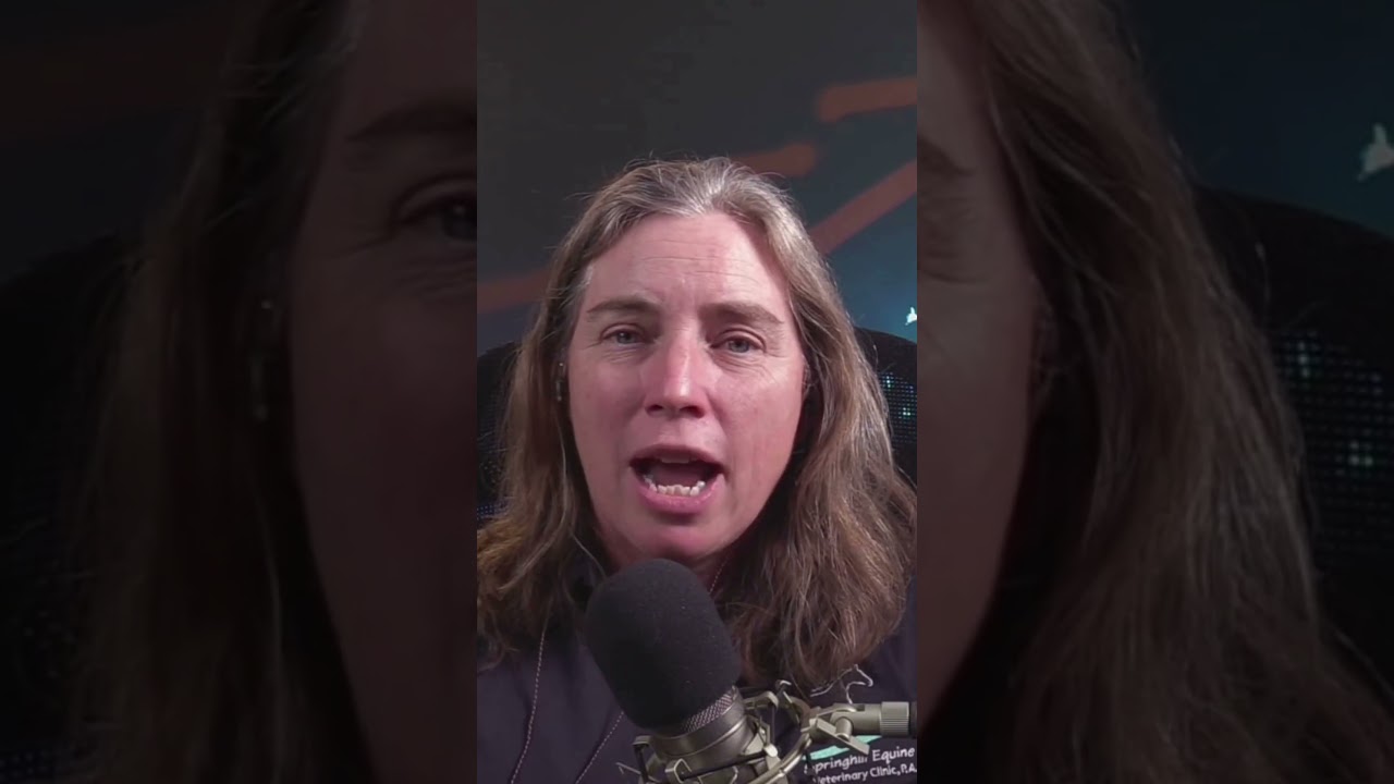 Dr. Lacher breaks down how horses communicate pain through behavior