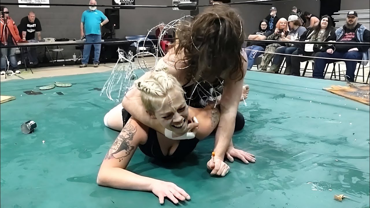 Female wrestlers submissions | Intergender wrestling(51)