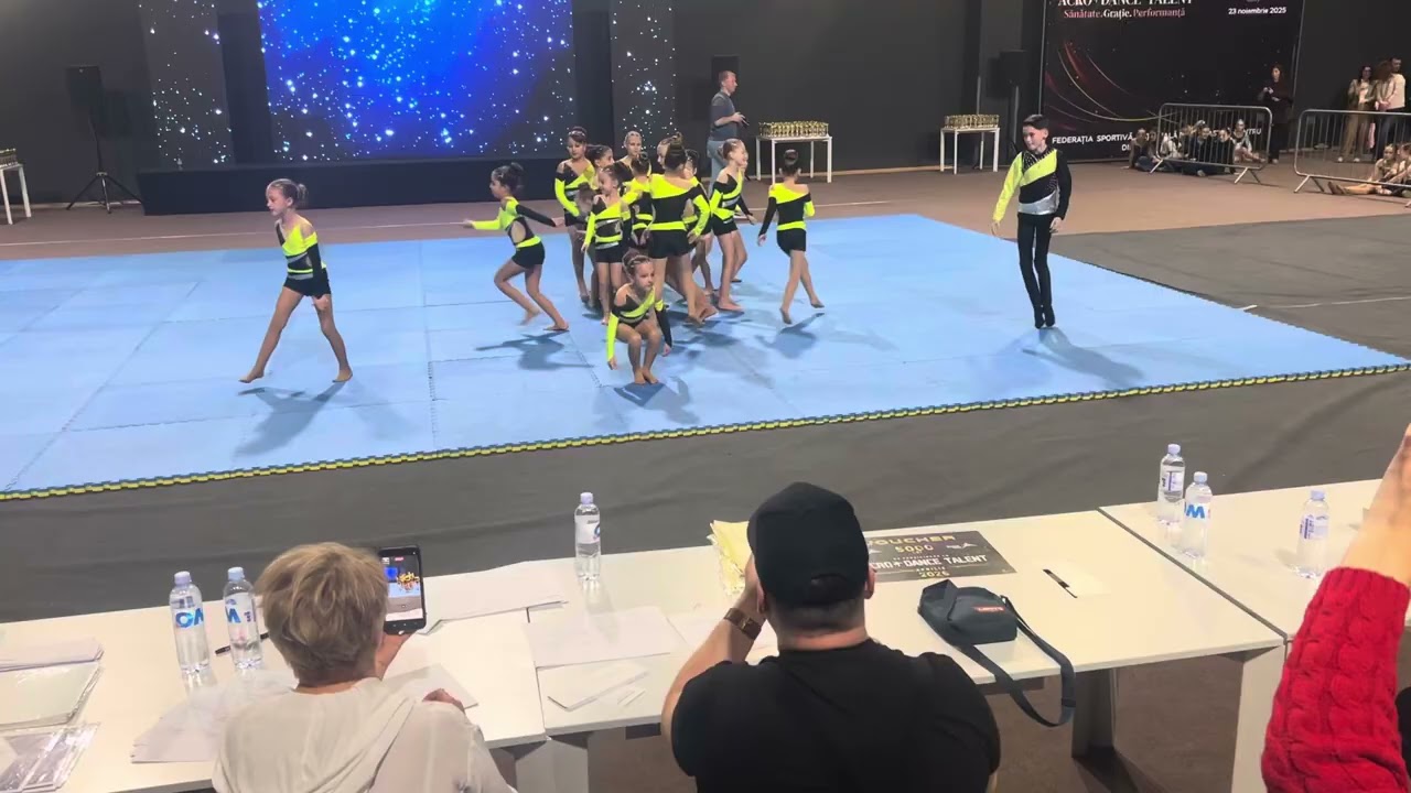 Acro-dance , grupa avansată 🫶🏻