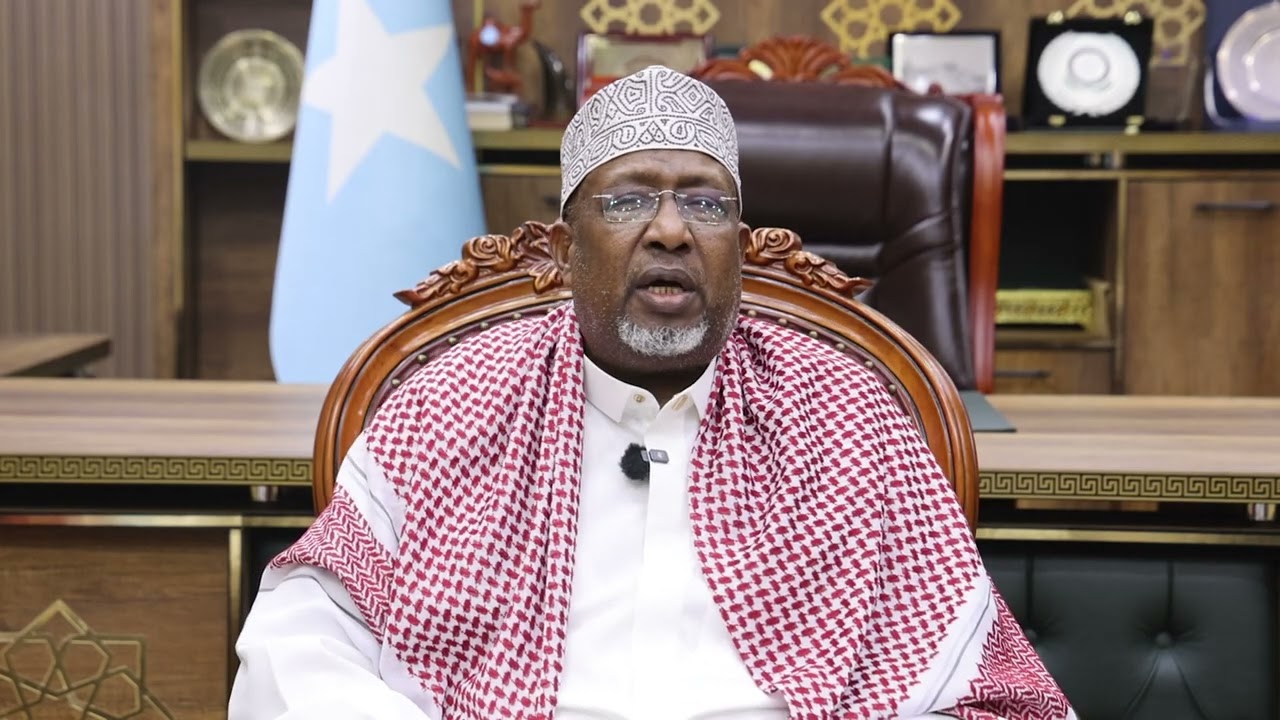 Guddoomiyaha Golaha Shacabka ayaa dadka Soomaaliyeed ugu hambalyeeyay bilashada bisha Ramadan.