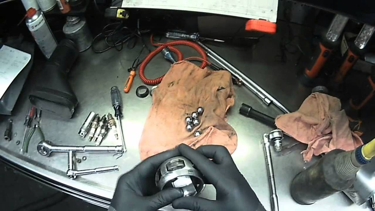 VW T4: (re-uploaded) Eurovan Outer CV Boot Changing