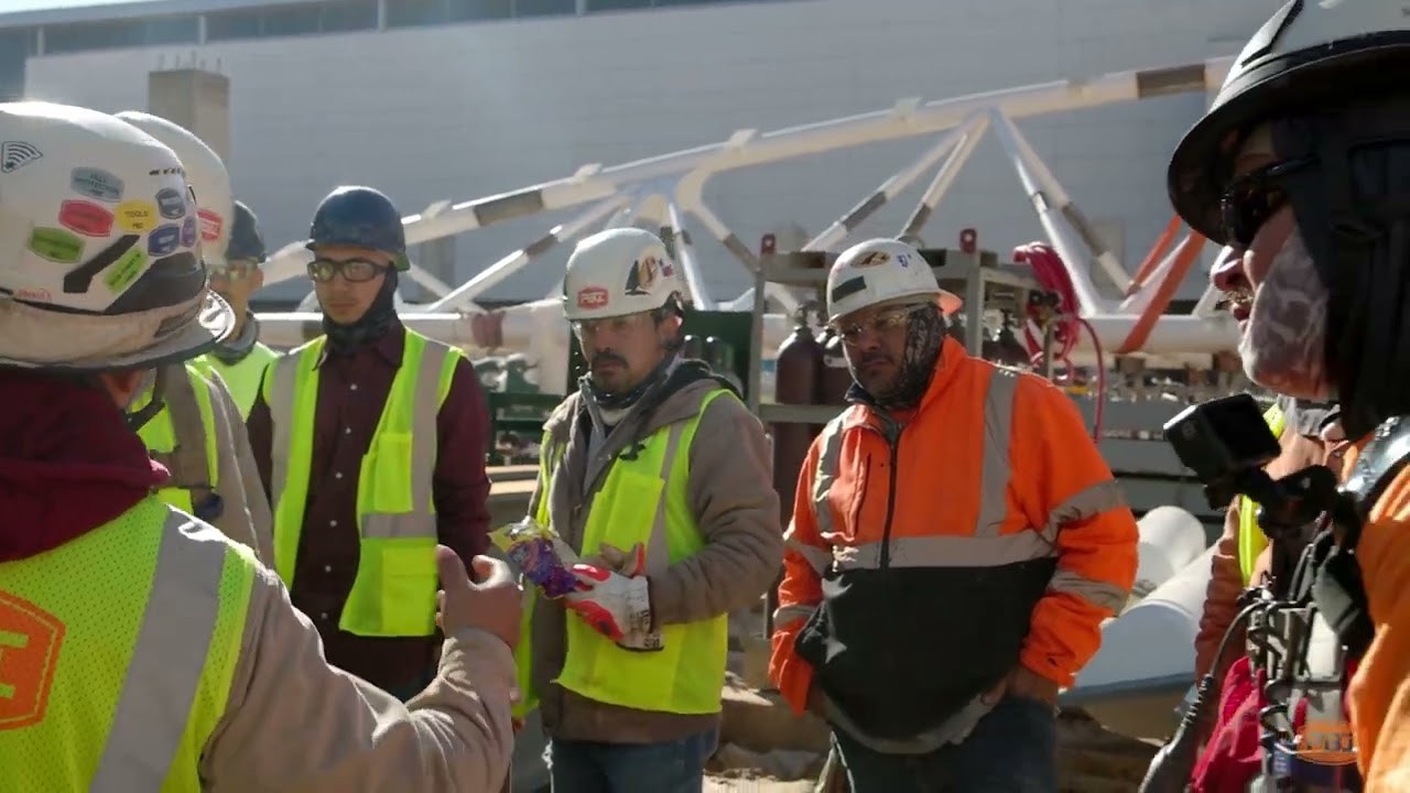 PBI Federal Inspection Services Building Truss Setting