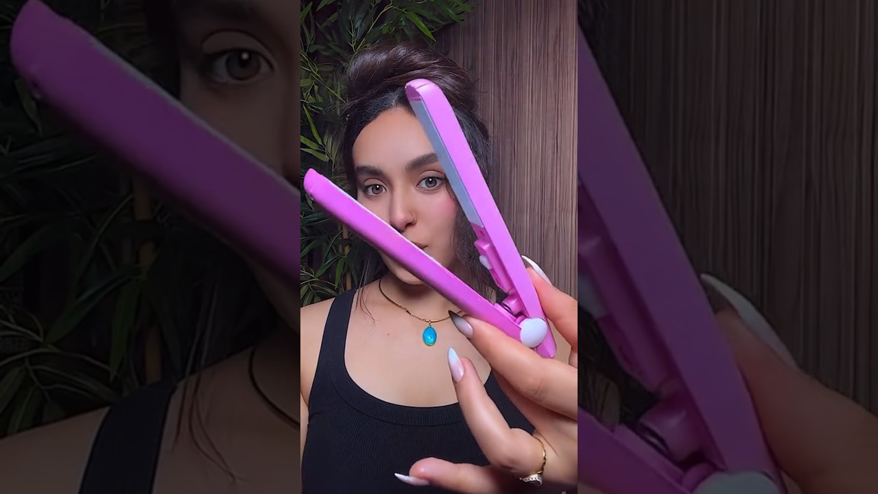 Mini hair straightener 😍