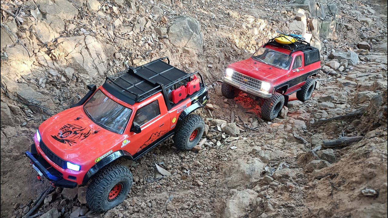 Traxxas TRX4 Sport & TRX-4 Blazer Crawling Forest Part. 1 [Proline Trencher Predator and Dual Stage]