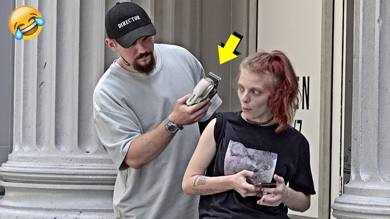 GIVING PEOPLE UNNECESSARY HAIRCUT IN THE HOOD!