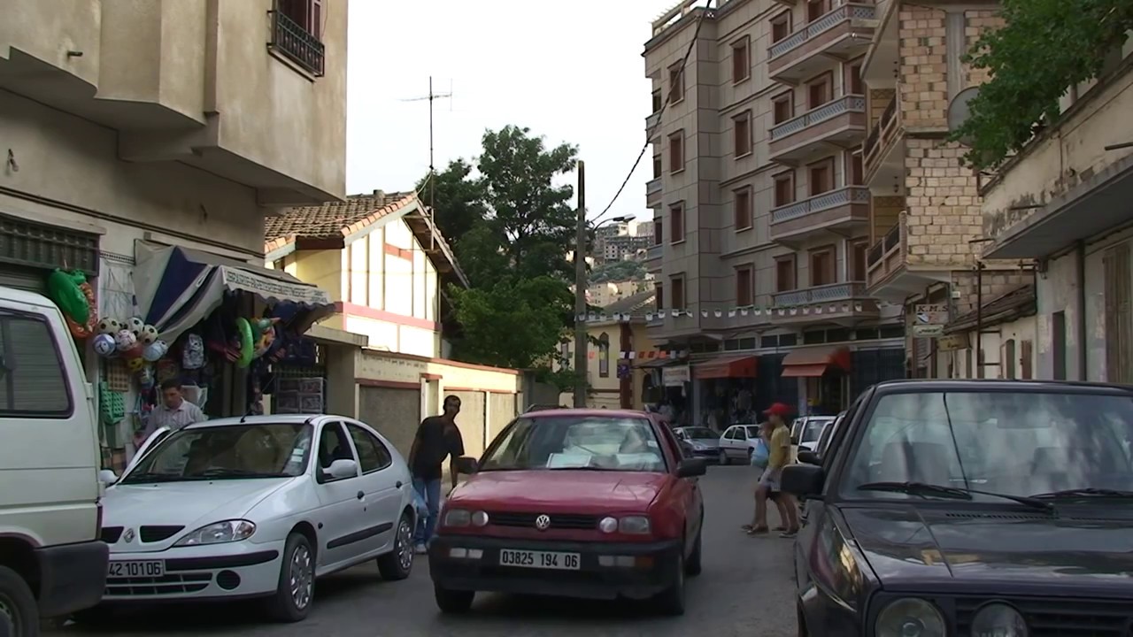 Algerie Méditerranée ***** : La Kabylie .Sidi Aïch ( Bejaia )