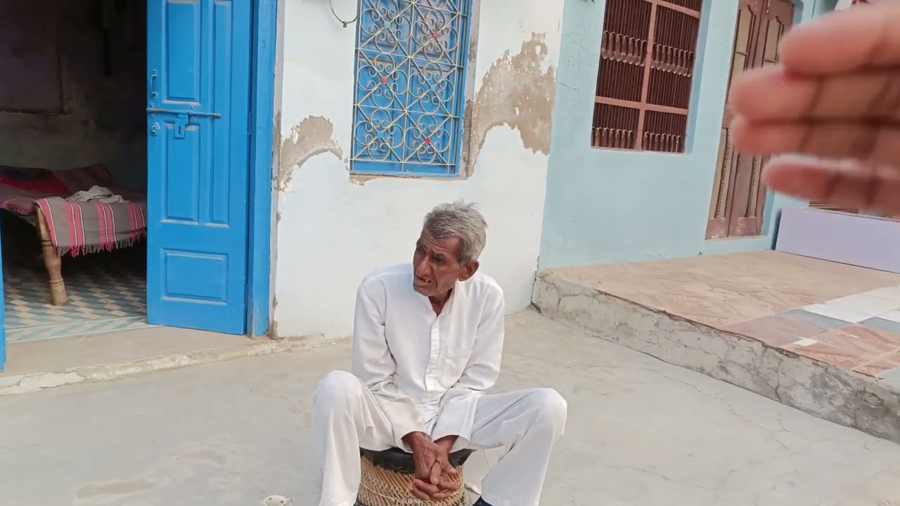 “सिद्धमुख के बुज़ुर्ग चाननराम जी – सादगी में सुकून” । एक वृद्ध आदमी की असली खुशी”