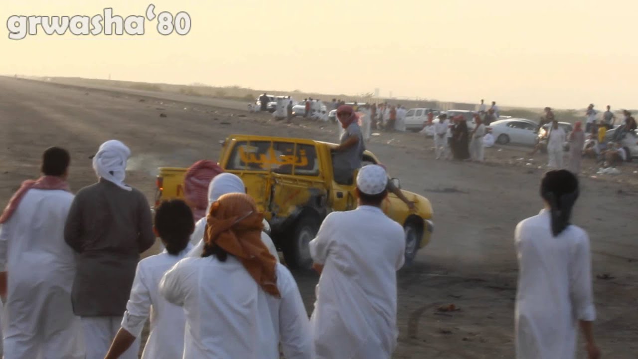 استعراض تغلينا B في البحريه تصوير قروشه البقمي