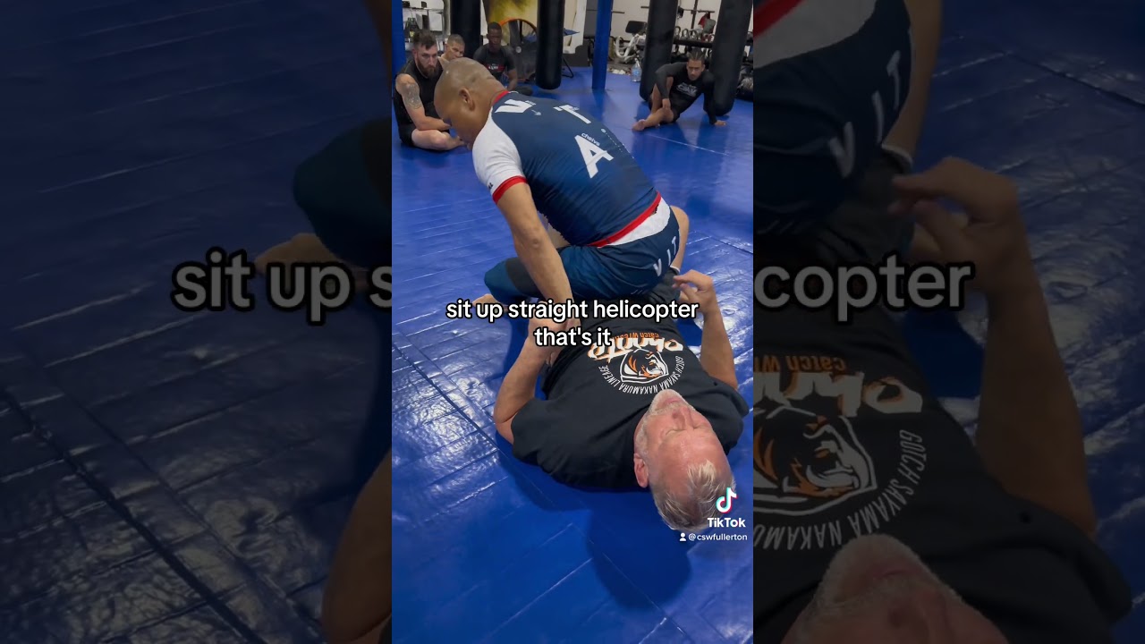 Step over knee bar #mma #bjj #chickendish