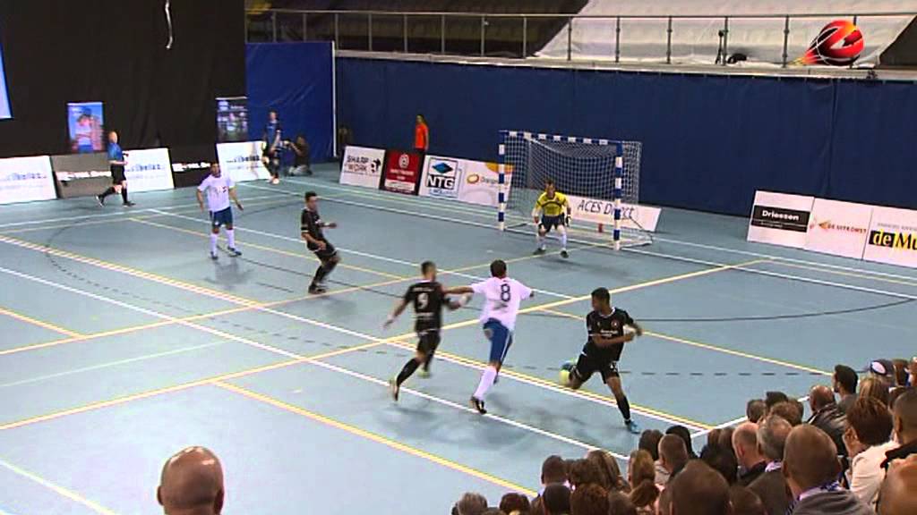 CFE/VDL Groep - Hovocubo Beslissingswedstrijd halve finale playoffs 2012/'13