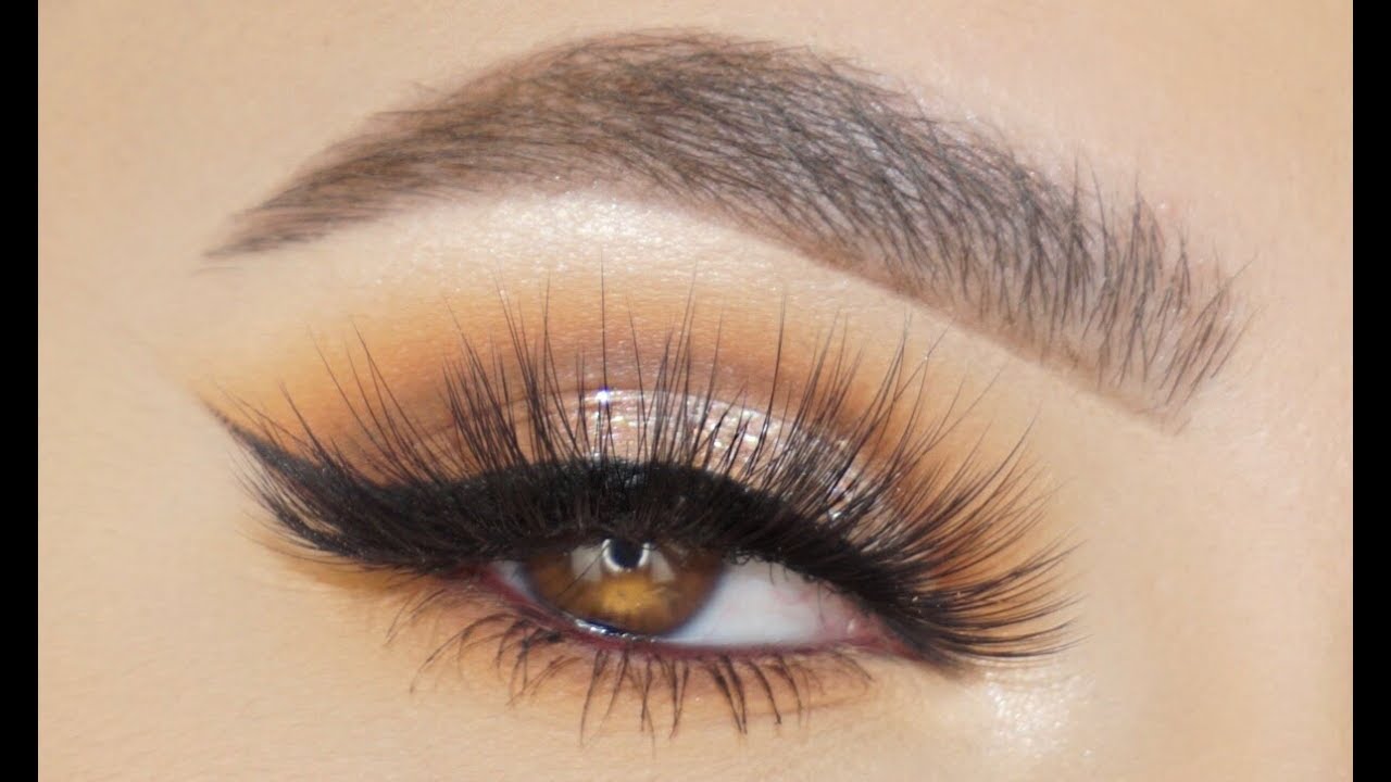 EASY TO ACHIEVE NATURAL SMOKEY EYE - SOFIE BELLA