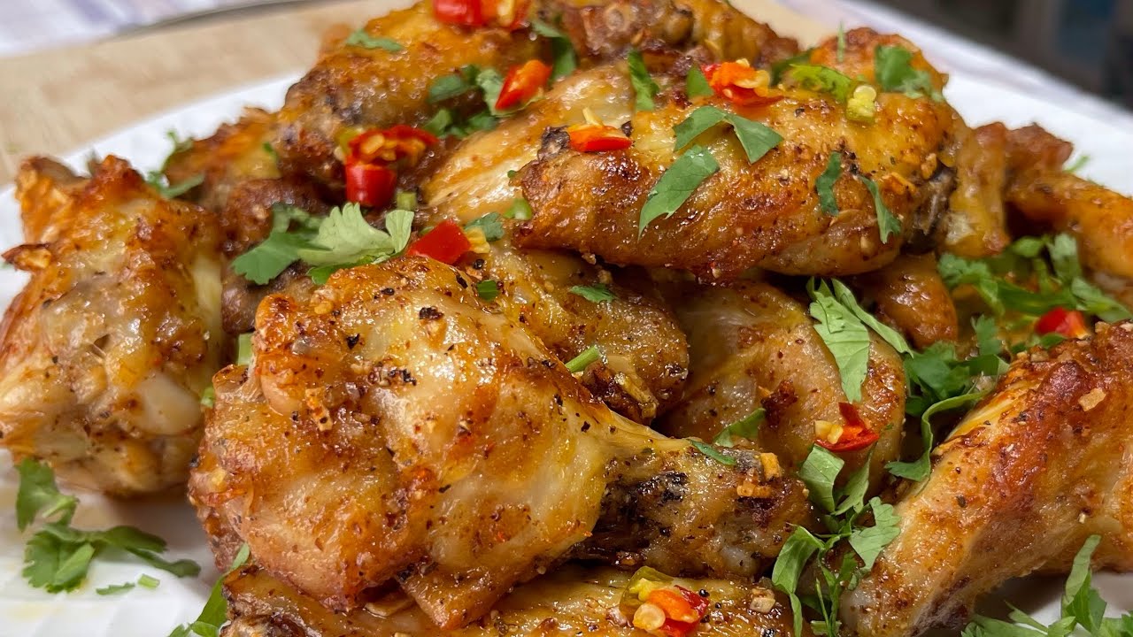 Air Fry Garlic Butter Chicken Wings. Simple, Easy and Tasty. C&aacute;nh g&agrave; bơ tỏi ớt #garlicbutterchicken