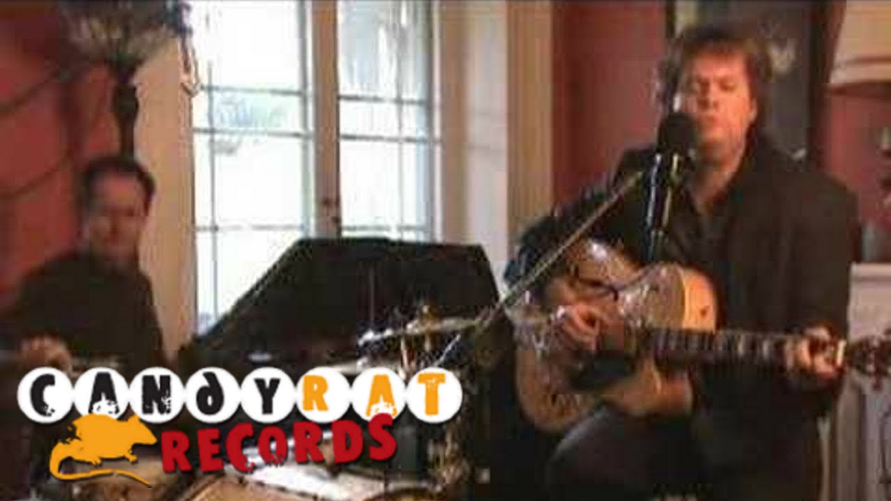 Gregory Hoskins - Beautiful Parade - www.candyrat.com