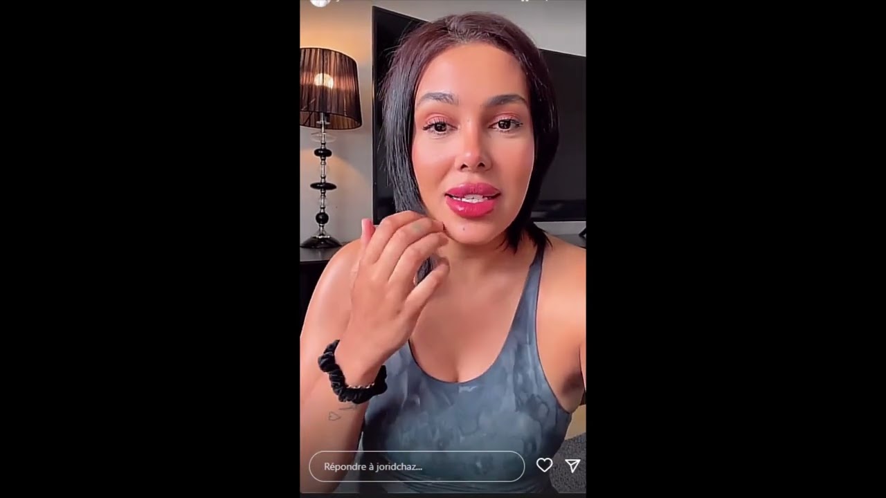 كارولين تقصف جبهة  مونيا هليلالي على طريقة هدف بلايلي  🎃🎃🎃