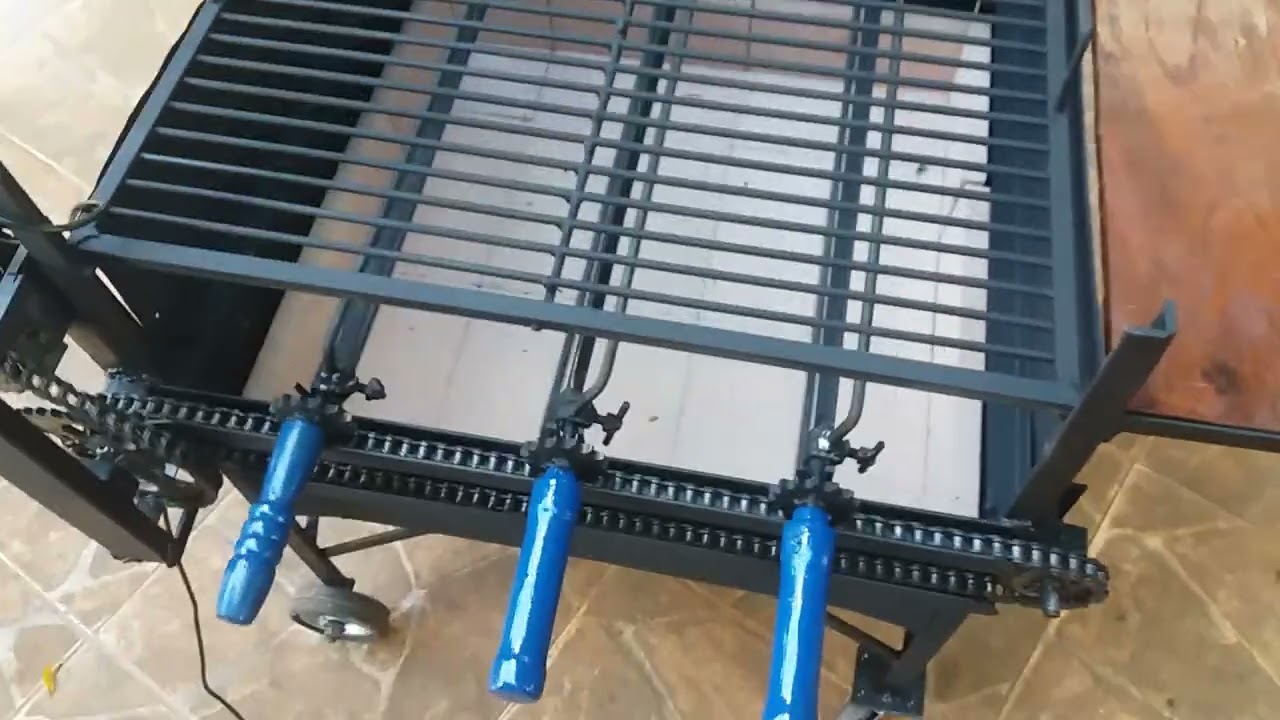 Churrasquera giratoria, eléctrica y a bateria