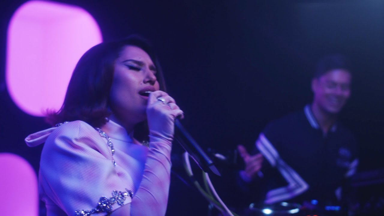 Joel Corry x RAYE x David Guetta &ndash; BED [Official Live Video]