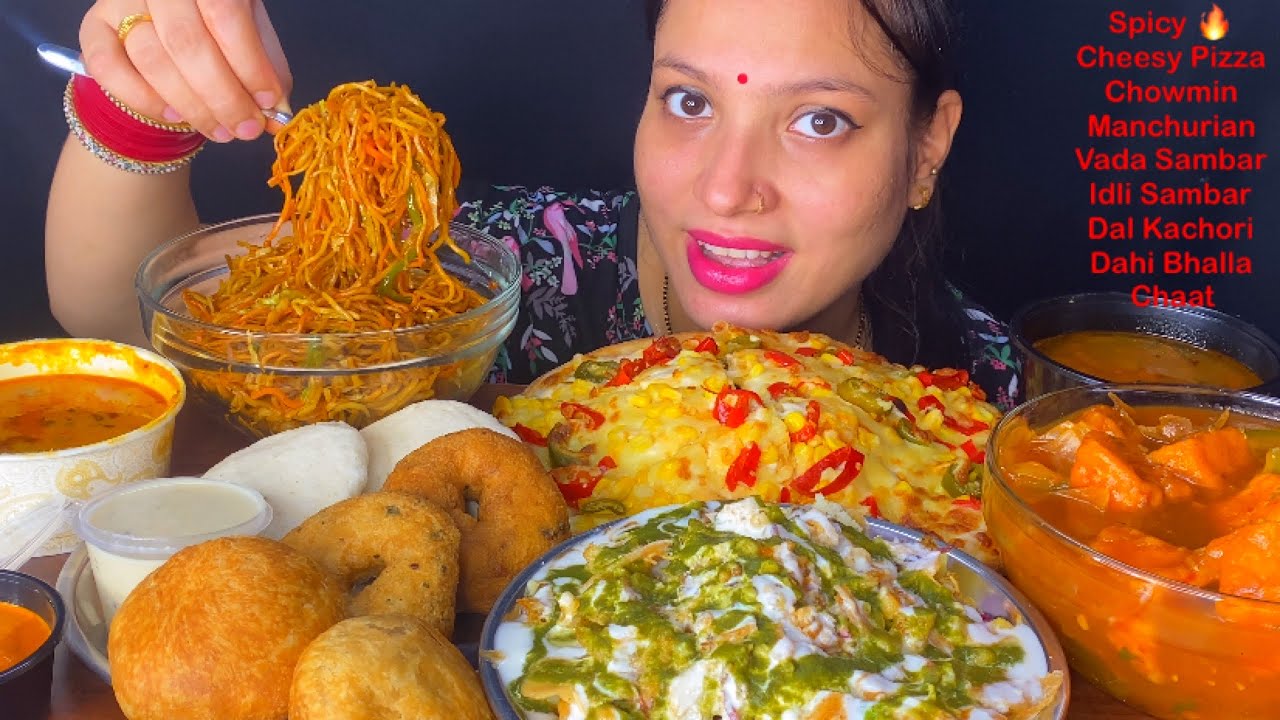 Eating Cheesiest Spicy 🔥 Pizza, Vada Sambar, Idli Sambar, Spicy Noodles, Chilli Paneer, Dal kachori
