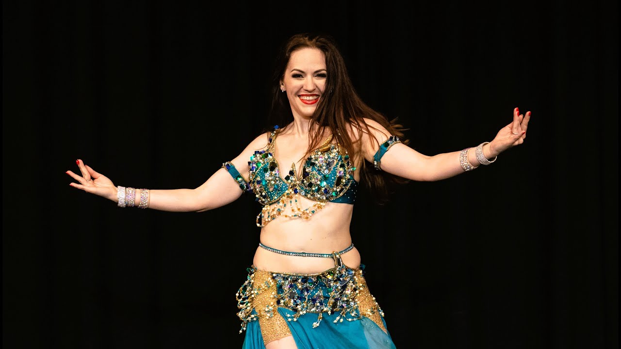 Alexandra Varga - Bellydance to 